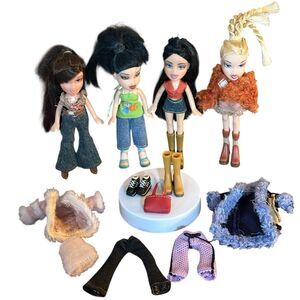 Lot Of 4 Lil Bratz Dolls Miniature Fashion Doll With Clothes
